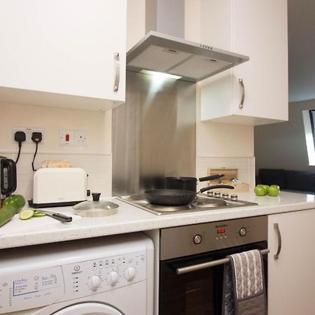 Castle Point Apartments Southampton Premier Lodge Экстерьер фото