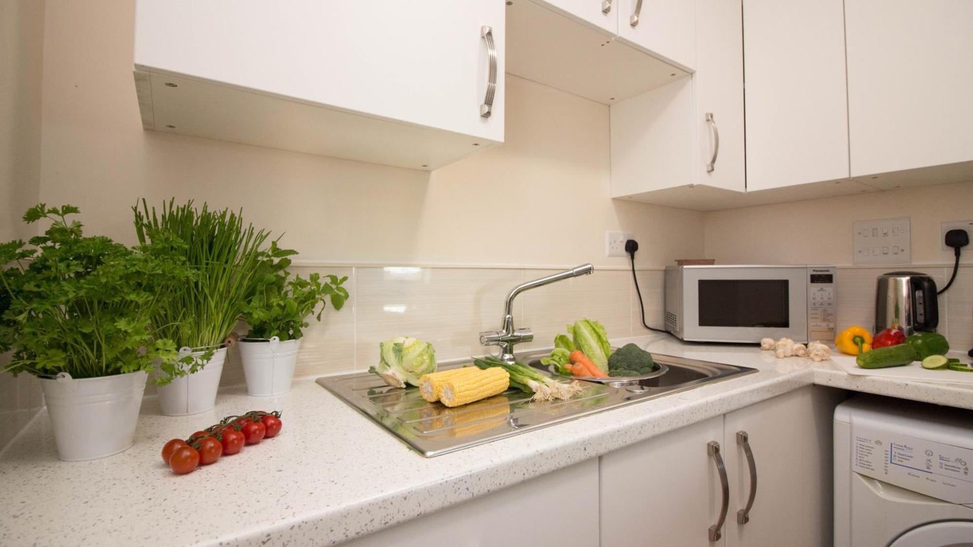 Castle Point Apartments Southampton Premier Lodge Экстерьер фото