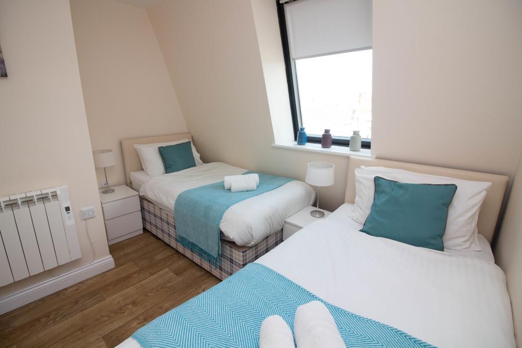 Castle Point Apartments Southampton Premier Lodge Экстерьер фото