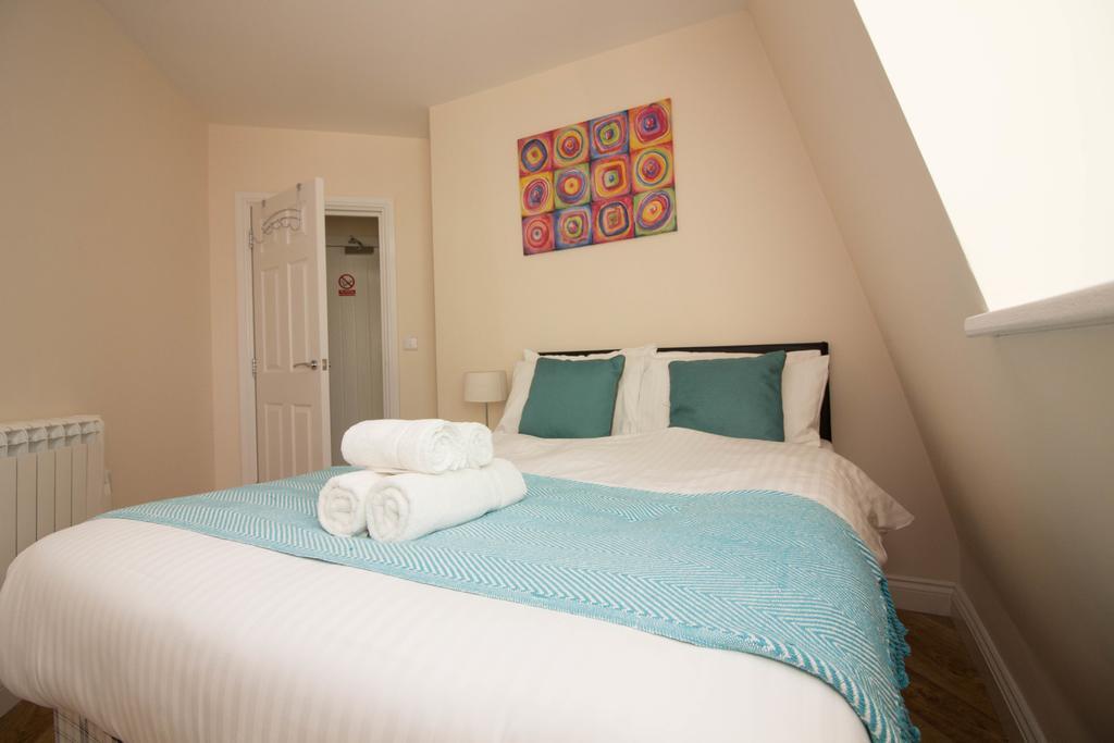 Castle Point Apartments Southampton Premier Lodge Экстерьер фото