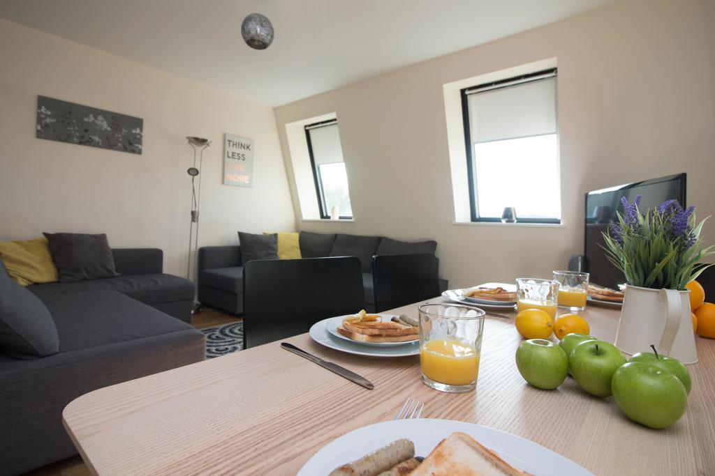 Castle Point Apartments Southampton Premier Lodge Экстерьер фото