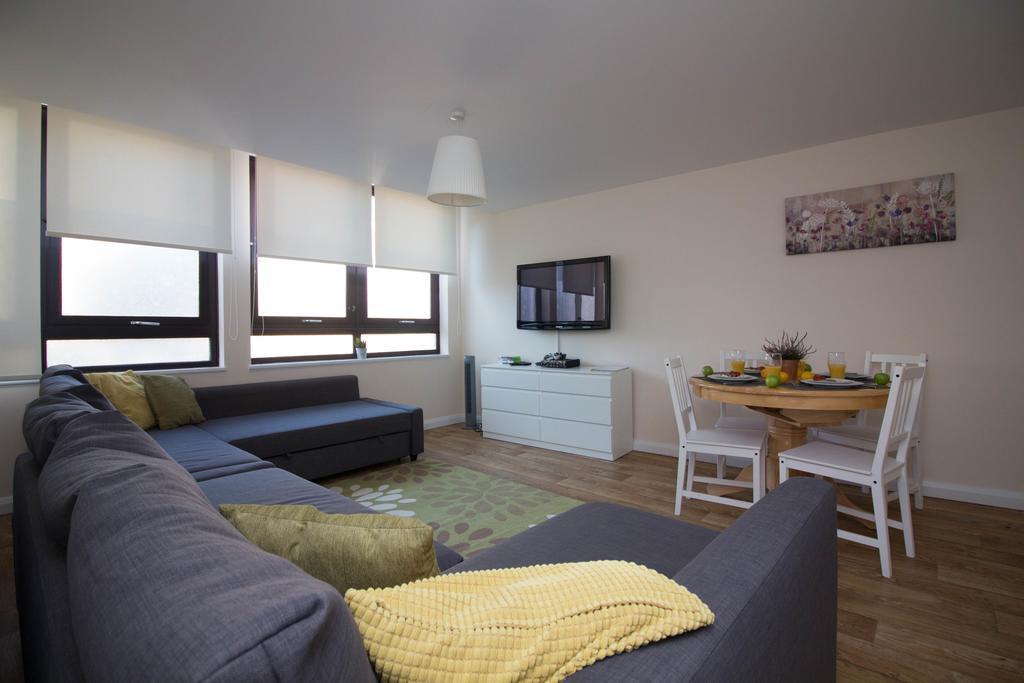 Castle Point Apartments Southampton Premier Lodge Экстерьер фото