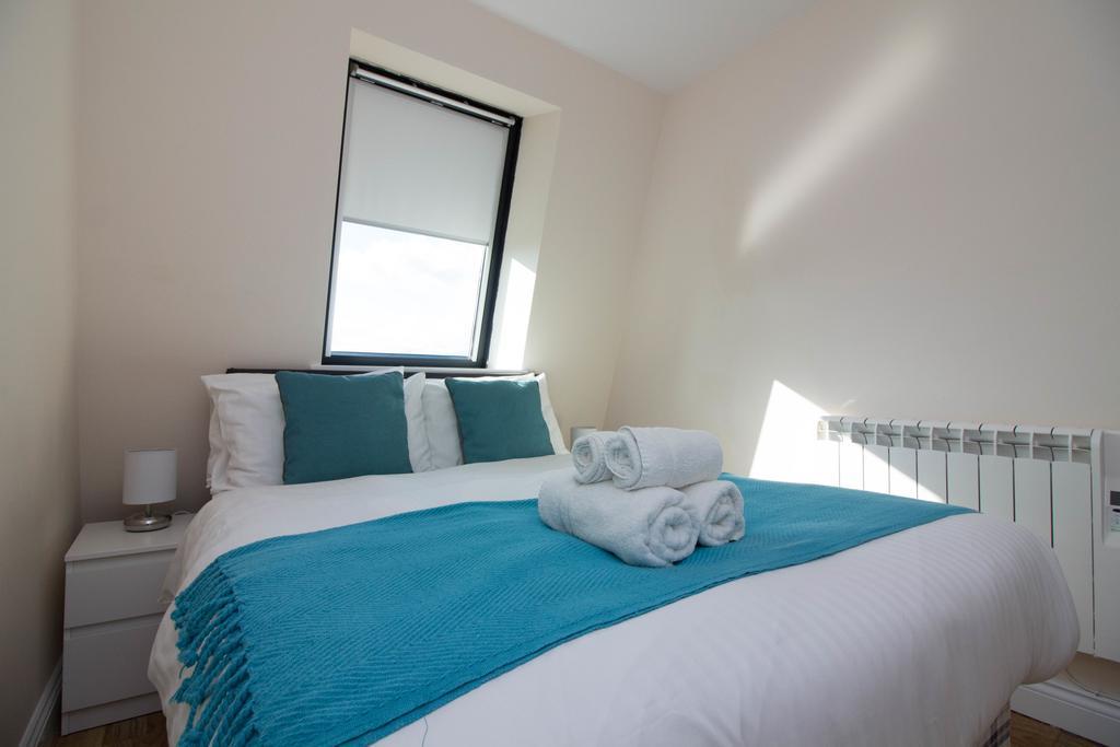 Castle Point Apartments Southampton Premier Lodge Экстерьер фото
