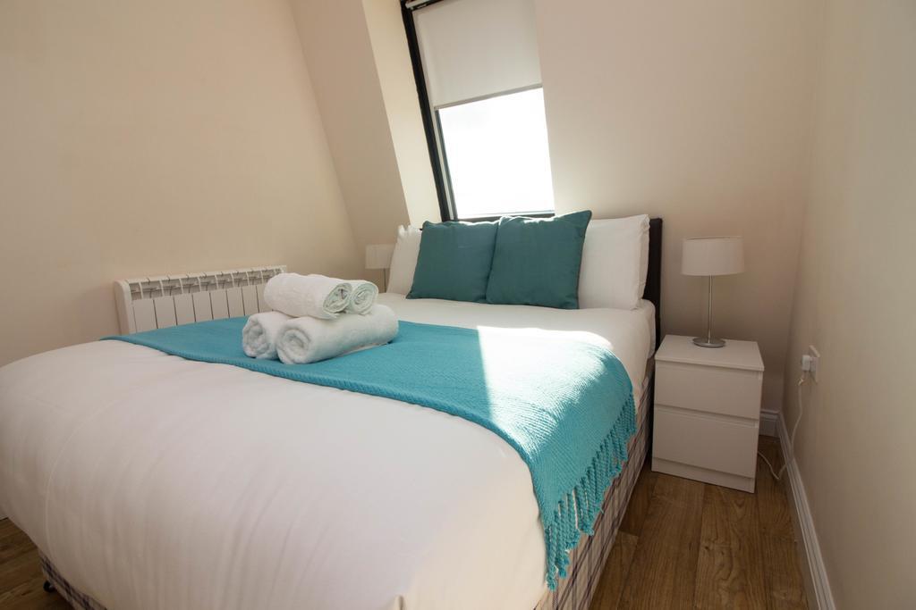 Castle Point Apartments Southampton Premier Lodge Экстерьер фото