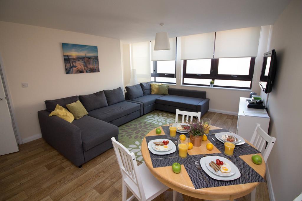Castle Point Apartments Southampton Premier Lodge Экстерьер фото