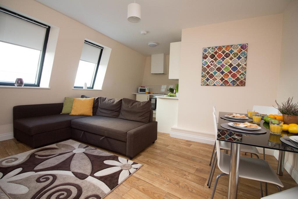 Castle Point Apartments Southampton Premier Lodge Экстерьер фото
