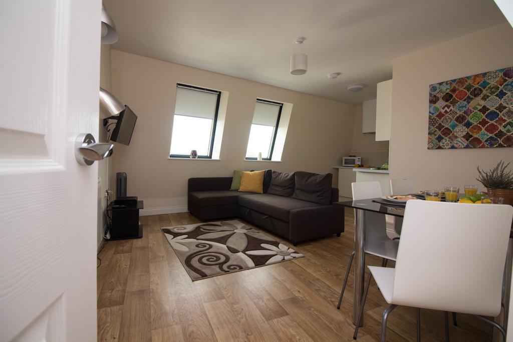 Castle Point Apartments Southampton Premier Lodge Экстерьер фото