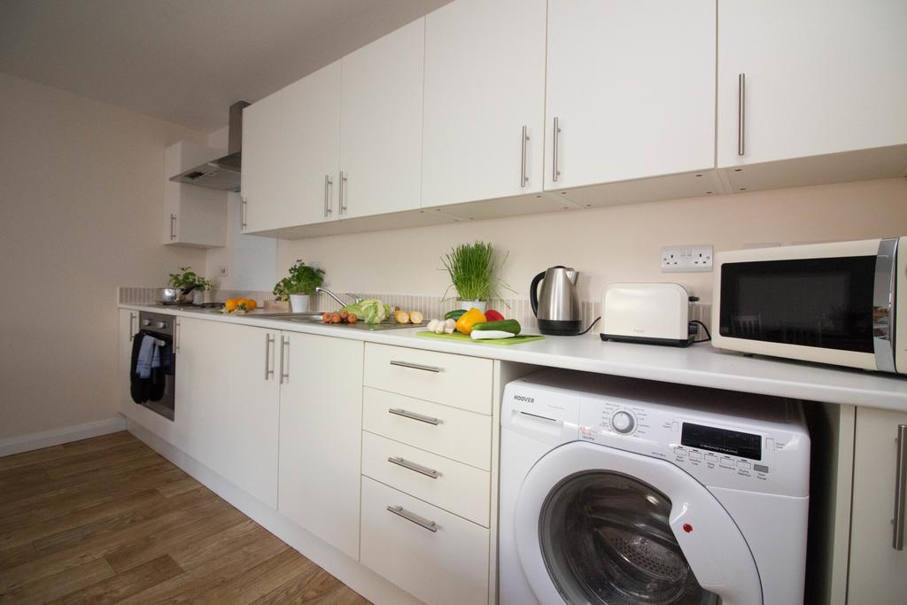 Castle Point Apartments Southampton Premier Lodge Экстерьер фото