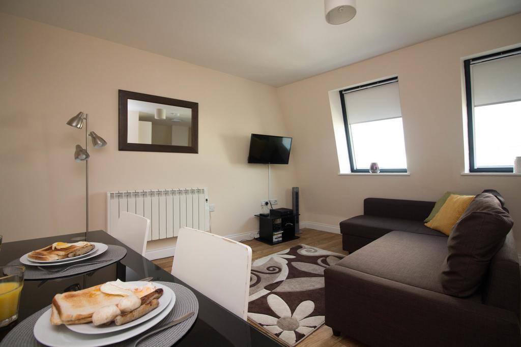 Castle Point Apartments Southampton Premier Lodge Экстерьер фото