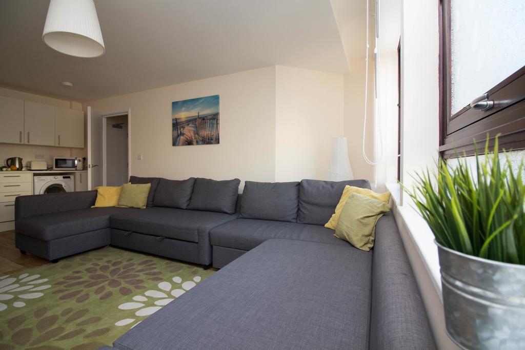 Castle Point Apartments Southampton Premier Lodge Экстерьер фото