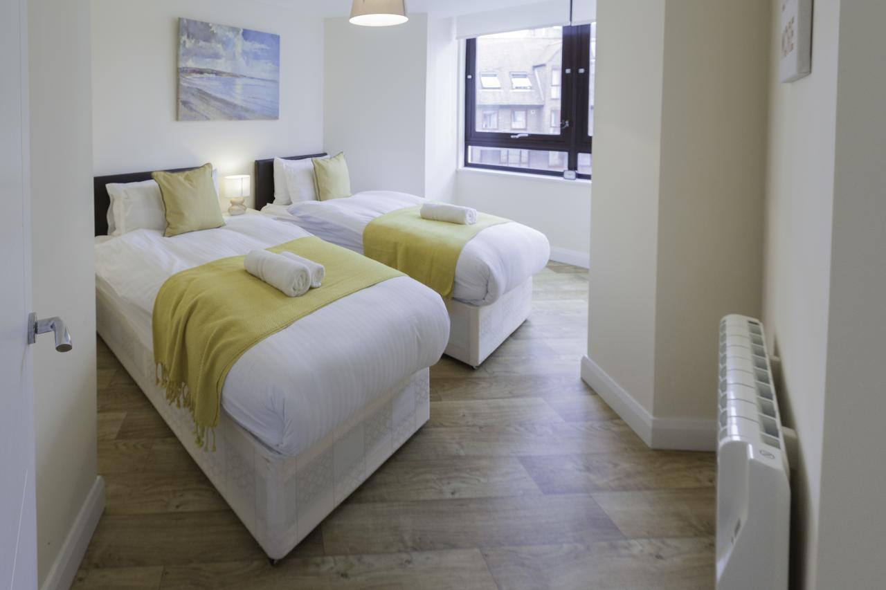 Castle Point Apartments Southampton Premier Lodge Экстерьер фото