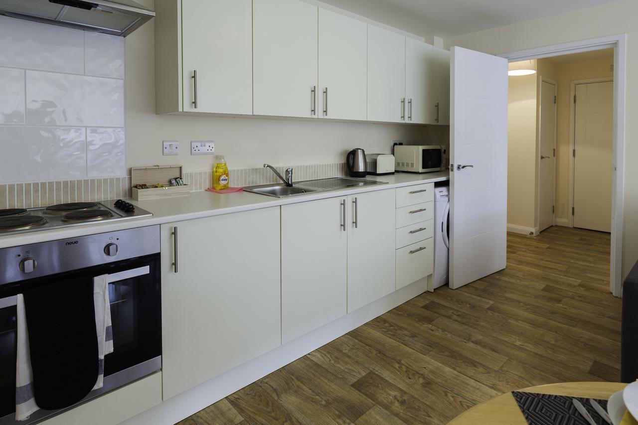 Castle Point Apartments Southampton Premier Lodge Экстерьер фото