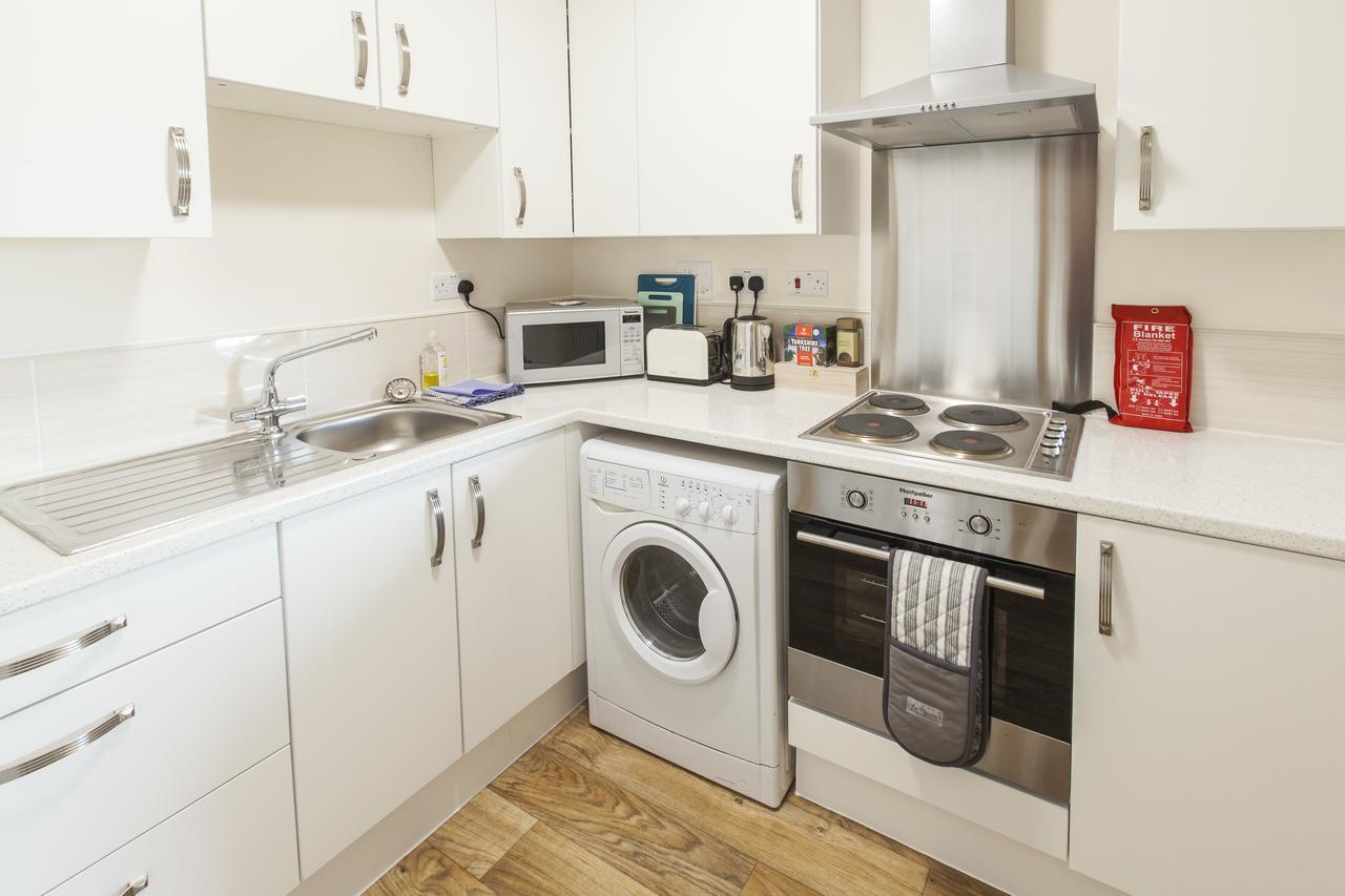 Castle Point Apartments Southampton Premier Lodge Экстерьер фото