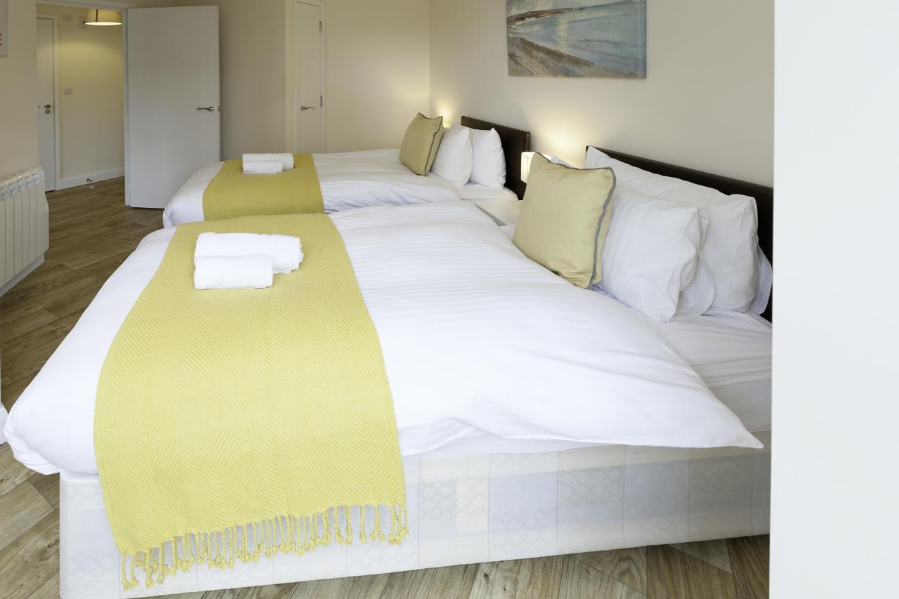 Castle Point Apartments Southampton Premier Lodge Экстерьер фото